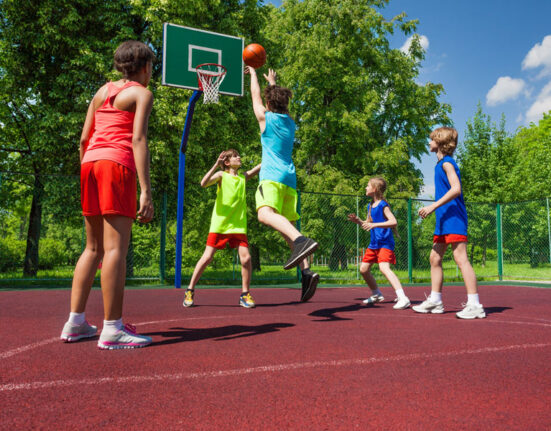 basketballplatz-bauen